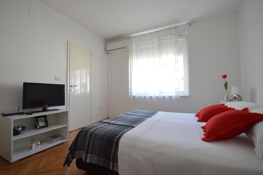 זאדאר Downtown Main Street Studio חדר תמונה