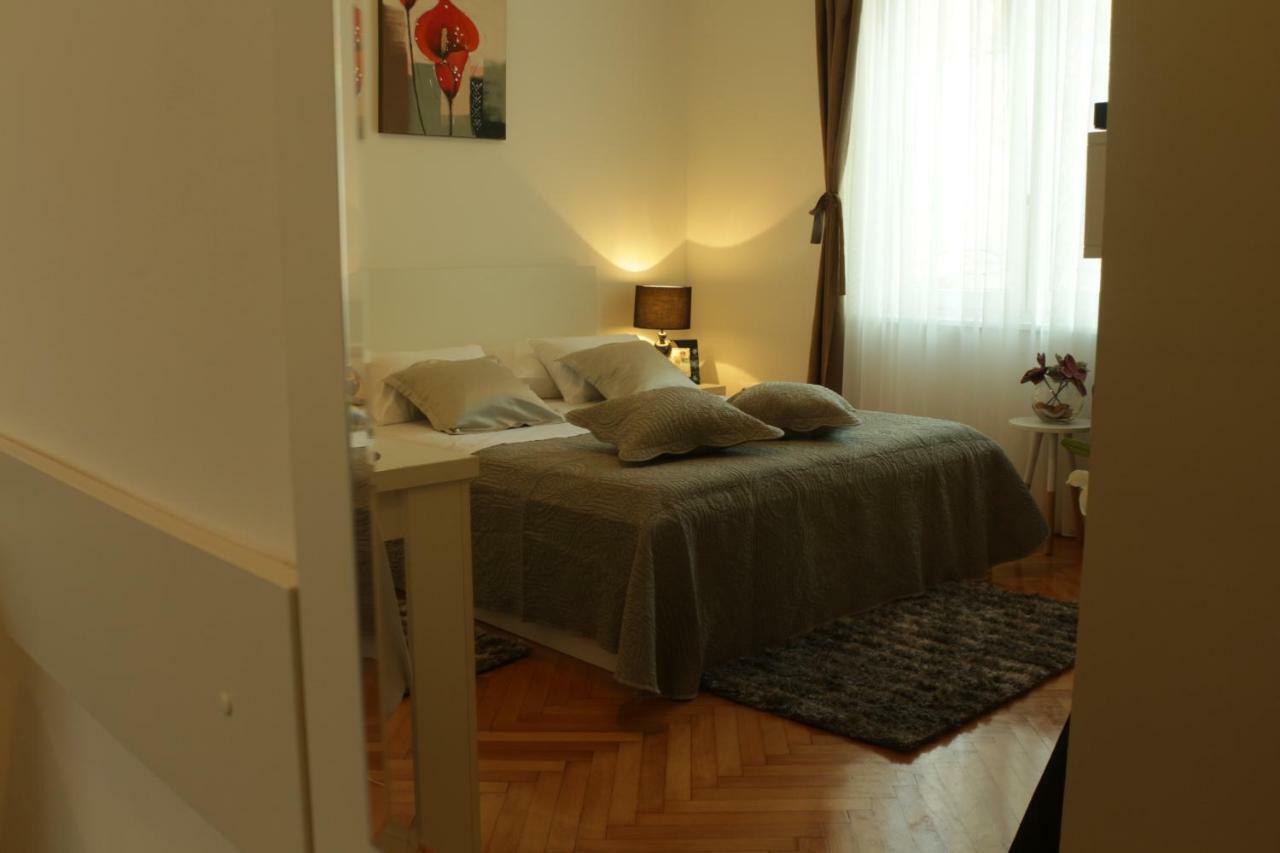 זאדאר Downtown Main Street Studio מראה חיצוני תמונה